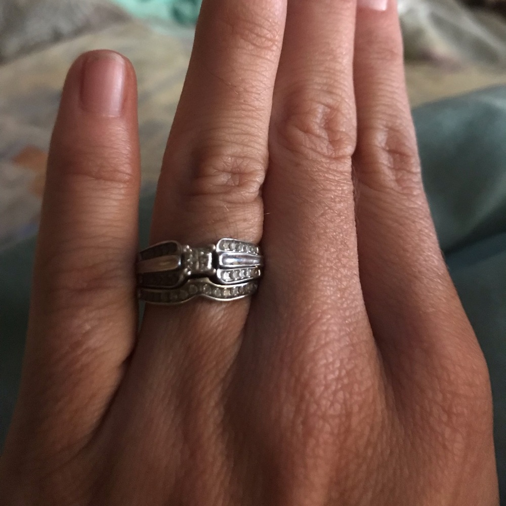 Wedding ring - Picture 3 of 3